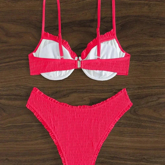 Hot Pink Women's Beach Bikini Set With U-Shaped Underwire - Picture 4 of 5